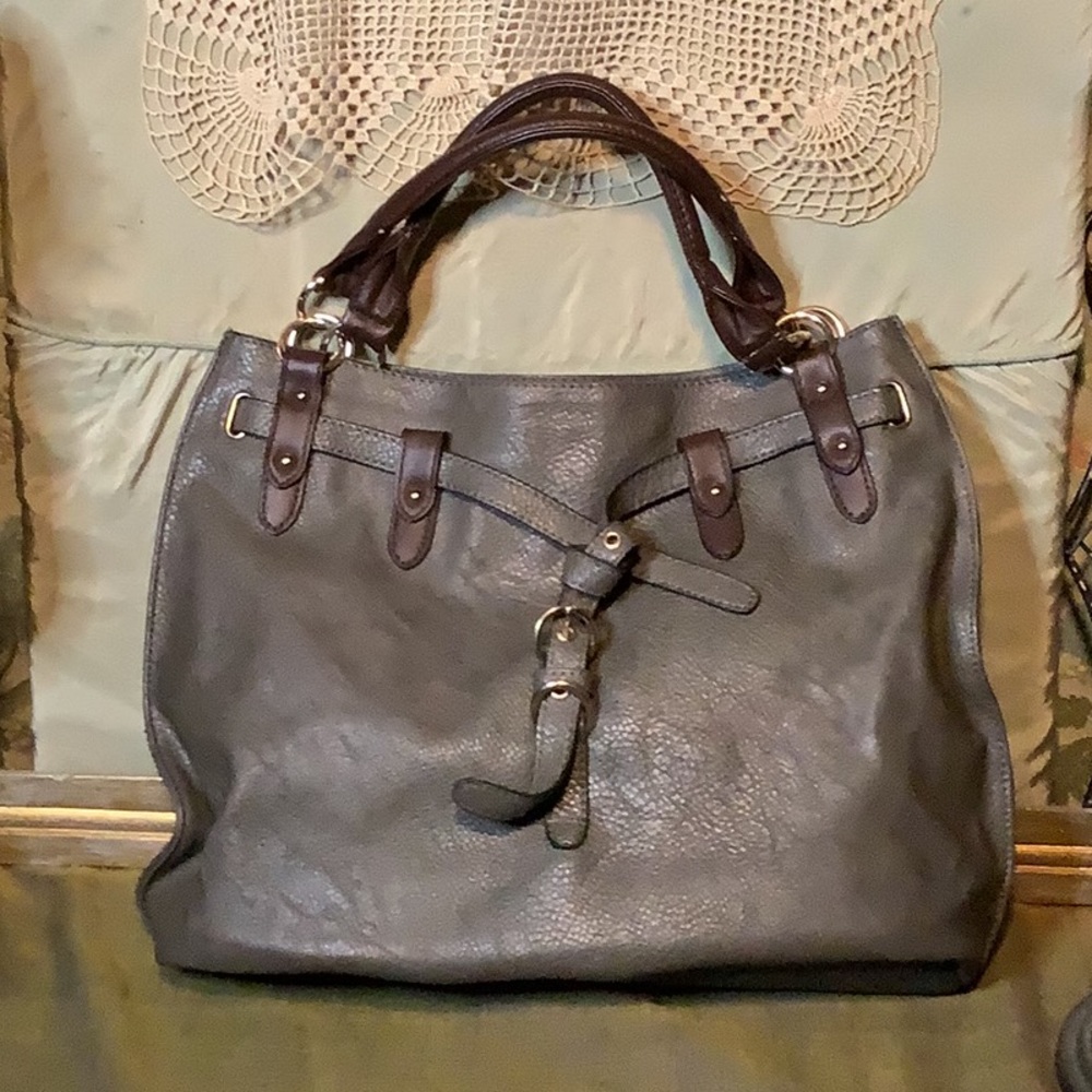 Handsome grey bag with brown trim